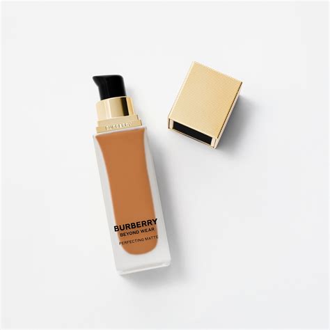 burberry make up nederland|Burberry beyond wear foundation.